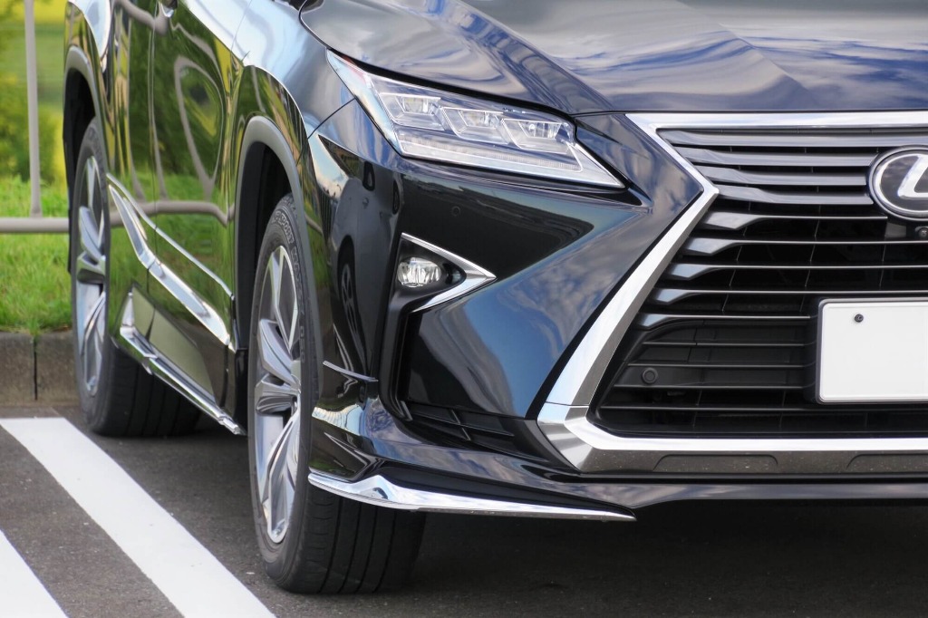 レクサスの中古車市場が熱い！価格や人気モデルを知ってお得に手に入れる方法とは？